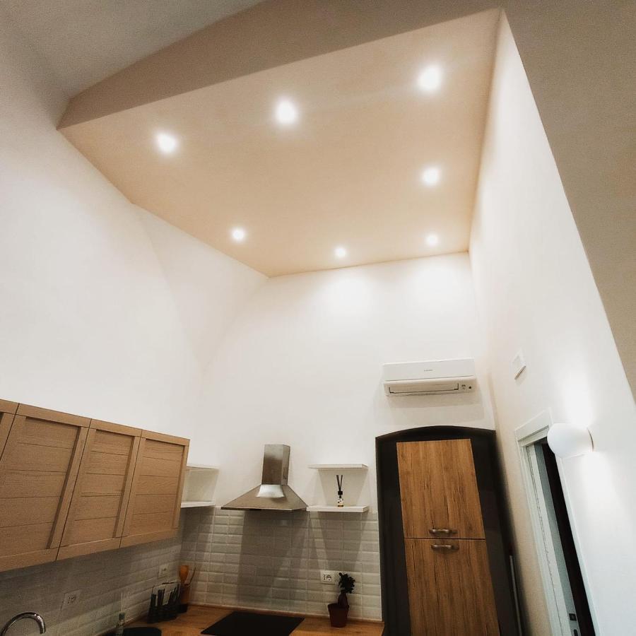 Suites Elifani Marina Trani Bagian luar foto